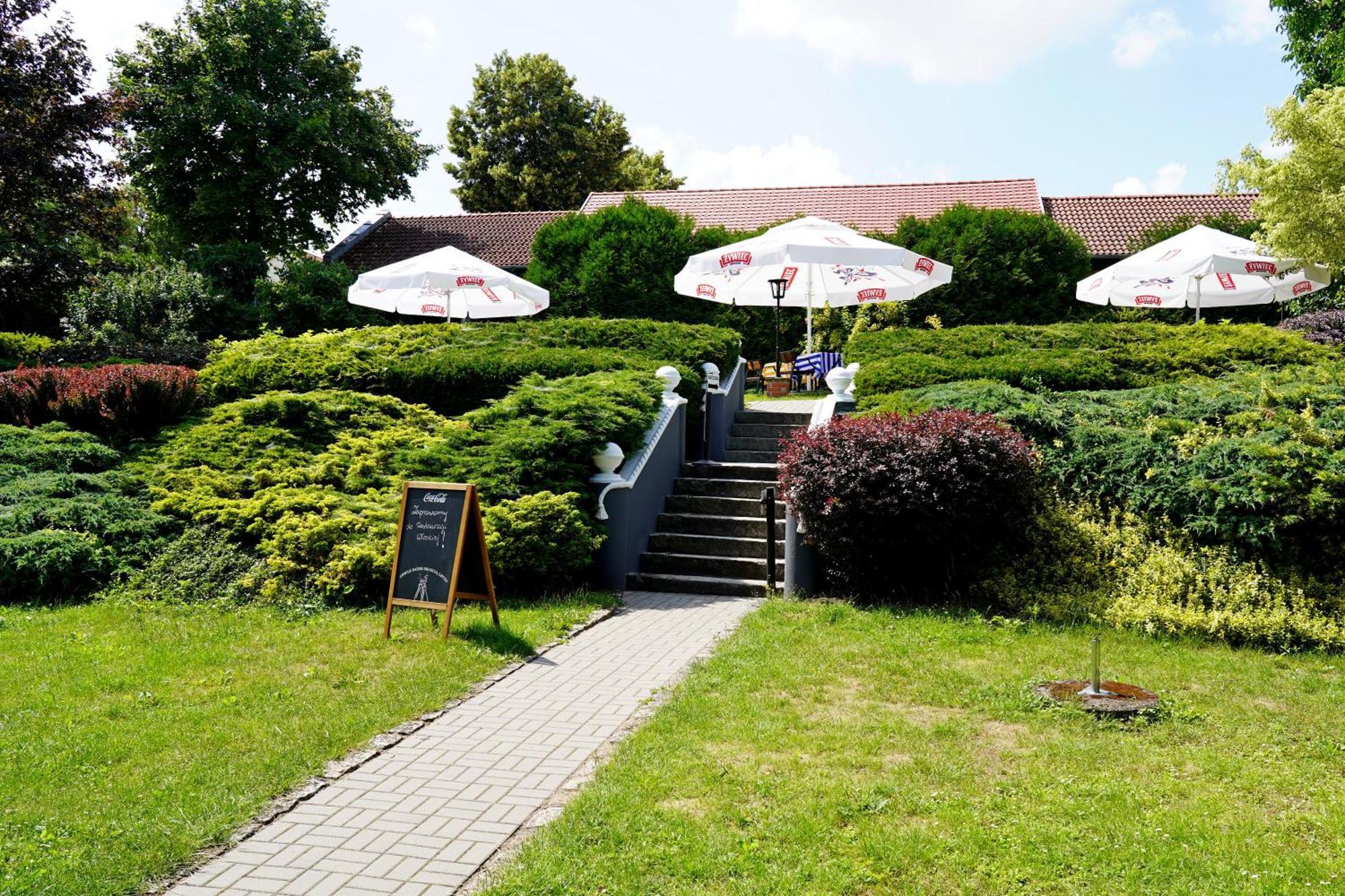 Hotel Adalbertus Gniezno Exteriör bild